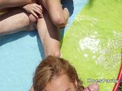 Twerking Queens Have Sex Party In Pool