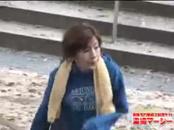Dirty Bastard Spies On Asian Schoolgirls Pissing Outdoors